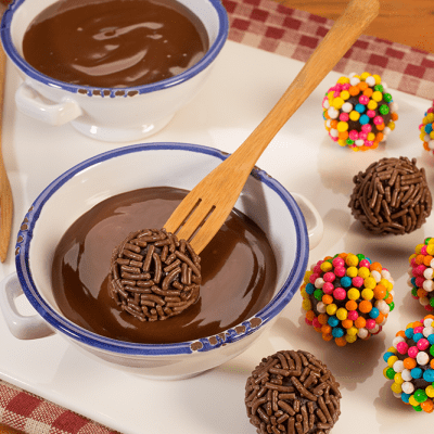 Fondue de Chocolate com Brigadeiro
