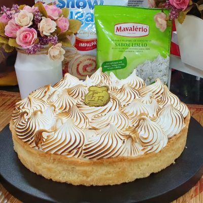 Torta Crocante de Limão com Merengue