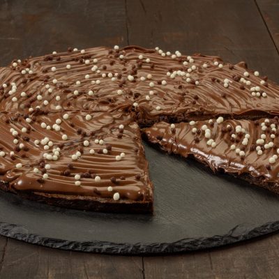 Pizza de Brownie com Avelã