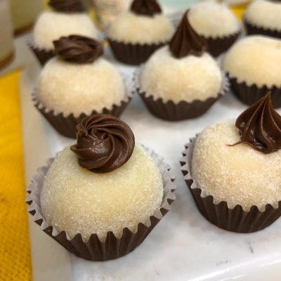 Brigadeiro branco com Creme de Avelã