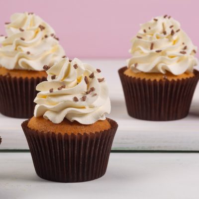 Cupcake Recheado com Brigadeiro Amargo