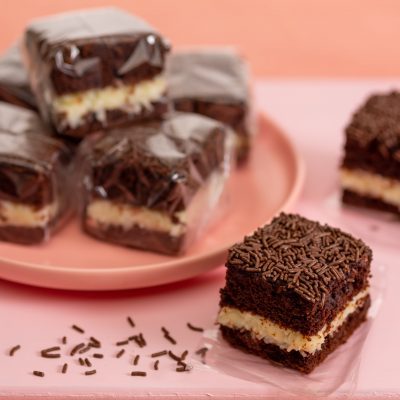 Bolo Gelado de Chocolate com Coco