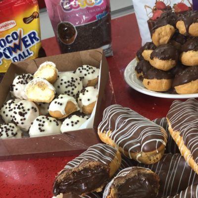 Carolinas de Maracujá e Bombas de Brigadeiro