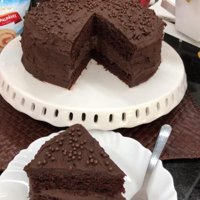 Bolo com Trufa Aerada