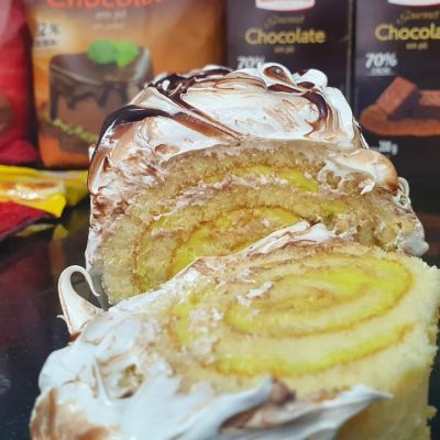 Rocambole Marmorizado com Merengue