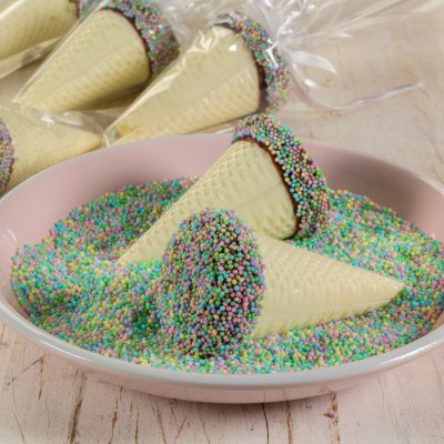 Cone Trufado Mil Cores