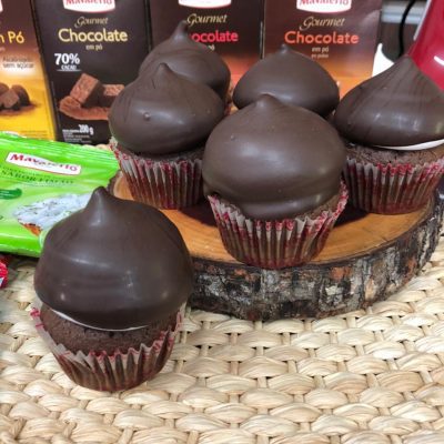 Cupcake de Chocolate com Maria-mole